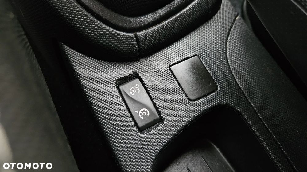 Renault Clio TCe 90 Limited - 35