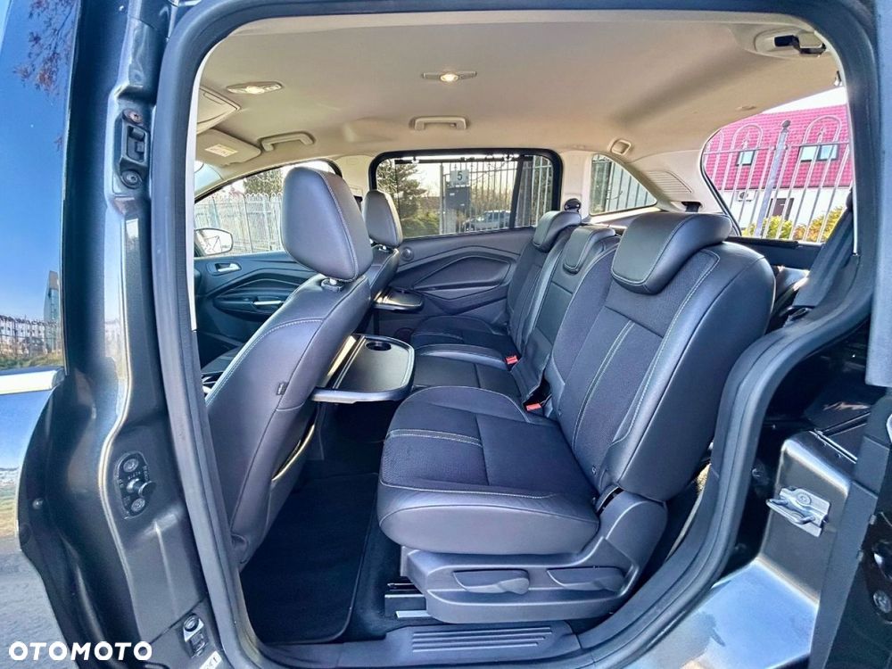 Ford Grand C-MAX - 29