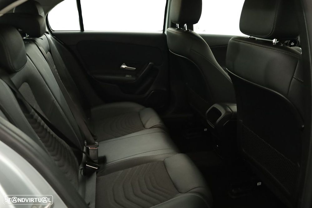 Mercedes-Benz A 200 Standard - 23