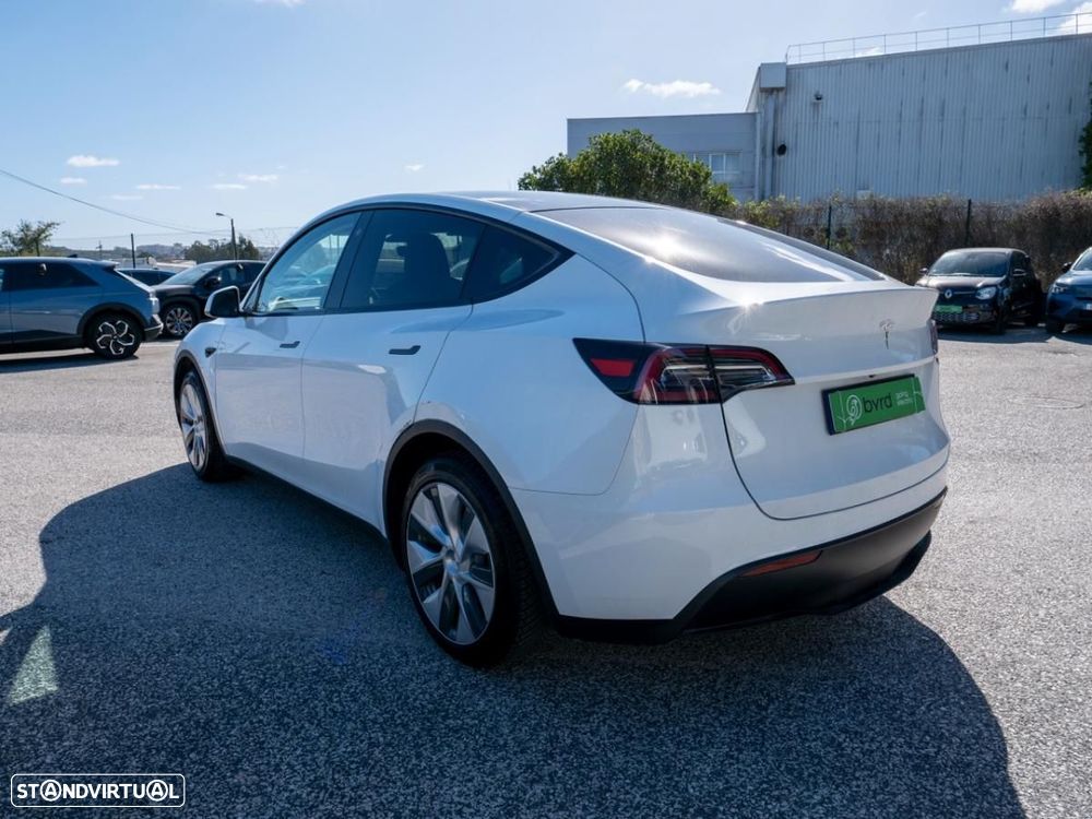 Tesla Model Y Standard - 10