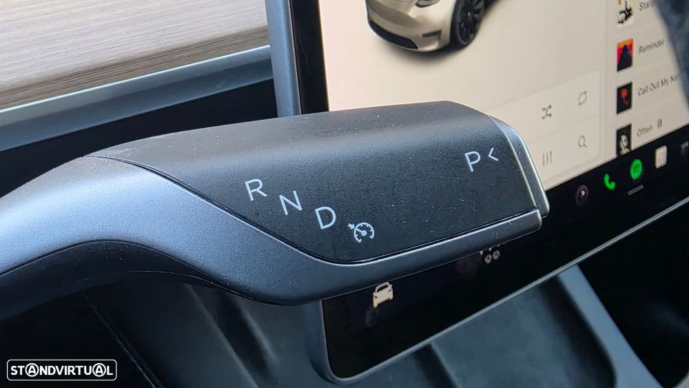 Tesla Model Y Long Range Tração Integral - 26