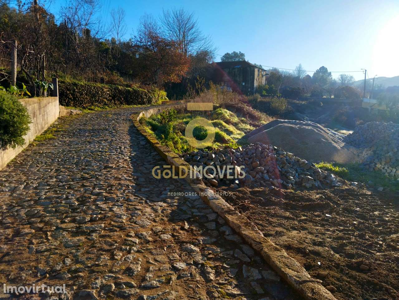 Terreno em solo de construção -  Nespereira, Cinfães - Grande imagem: 2/6