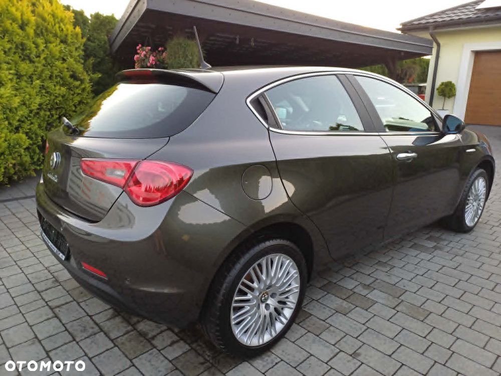Alfa Romeo Giulietta - 5