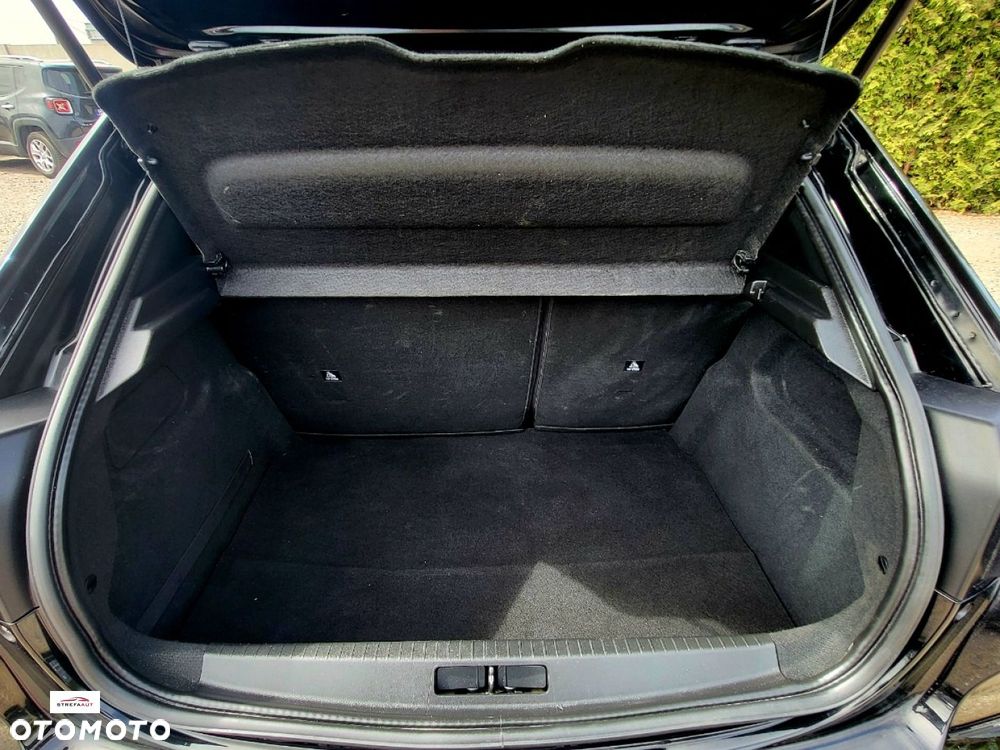 Peugeot 208 - 20