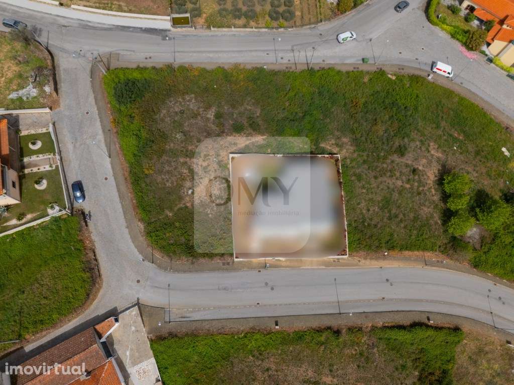 Lote em Sabrosa para Construção de Moradia com 4 Frentes - Grande imagem: 4/7
