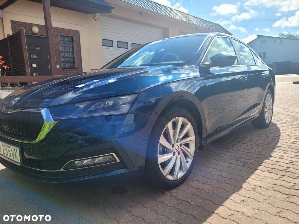 Skoda Octavia 2.0 TDI Style DSG - 1