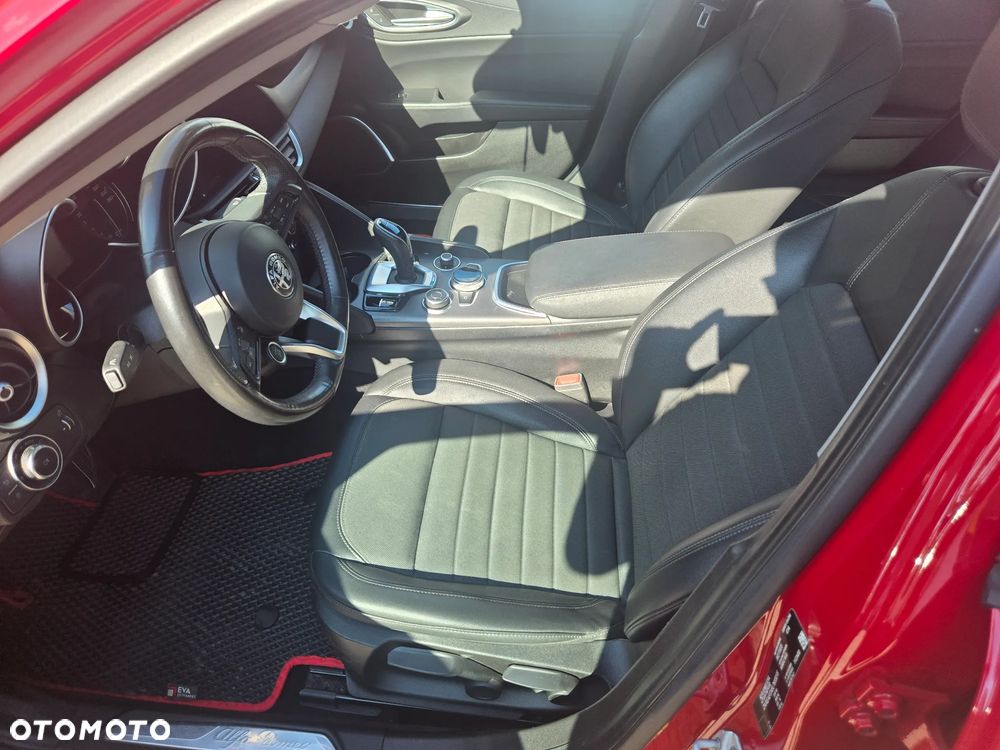 Alfa Romeo Giulia 2.0 Turbo Sprint - 21