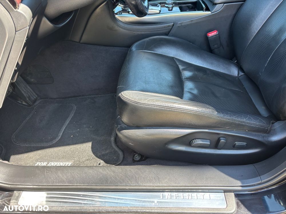 Infiniti Q70 2.2d Premium - 22