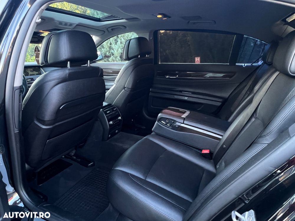 BMW Seria 7 750d xDrive - 12