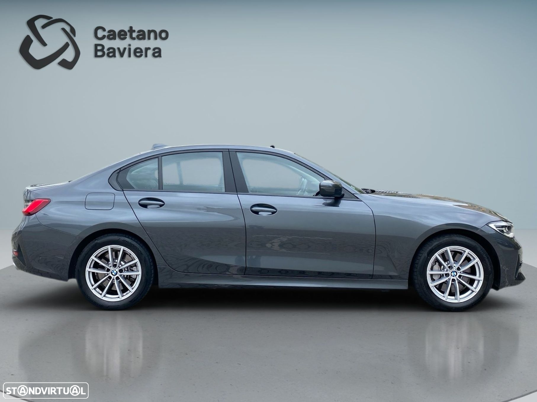 BMW 330 e Auto - 24