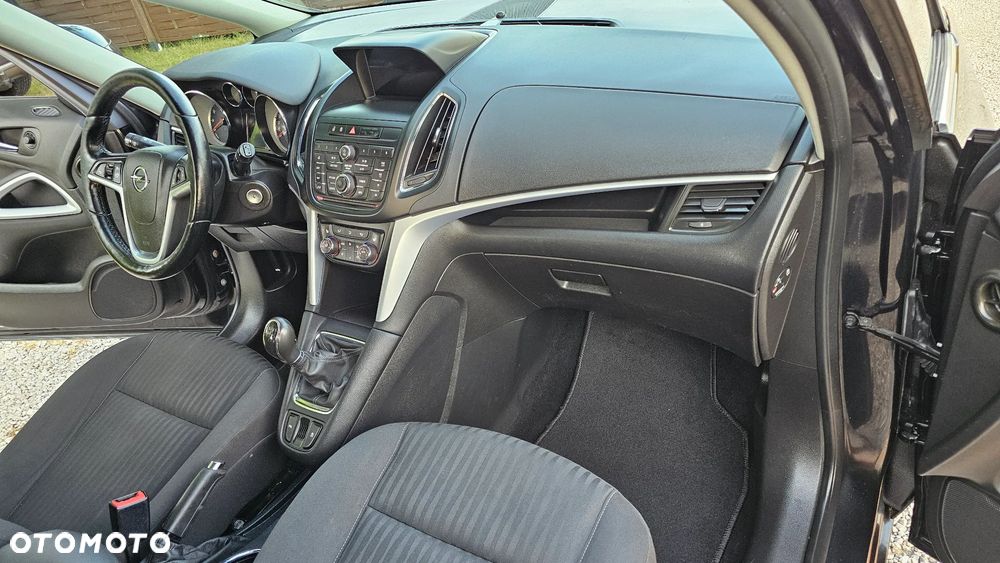 Opel Zafira - 15