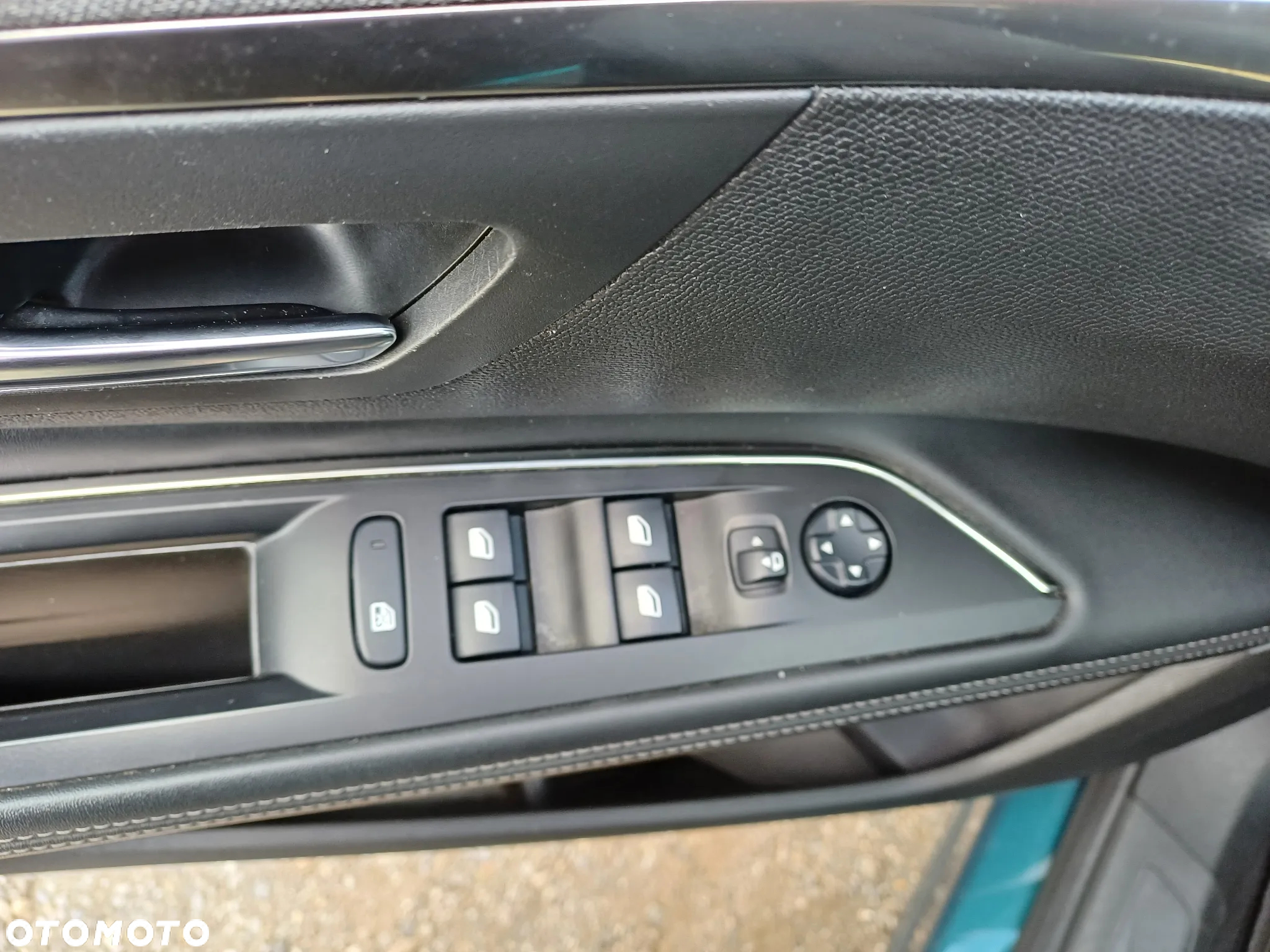 Peugeot 5008 BlueHDI 130 EAT8 Allure - 17