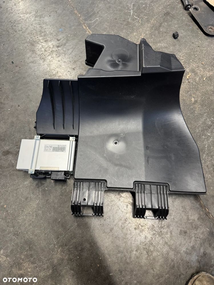 Głośnik wzmacniacz subwoofer Citroen DS3 - 3