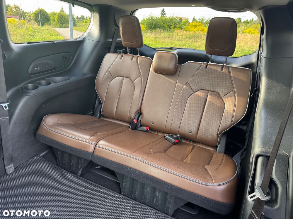 Chrysler Pacifica - 37