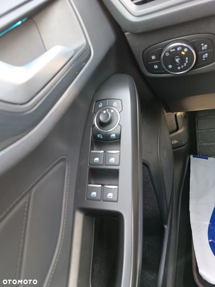 Ford Focus - 13