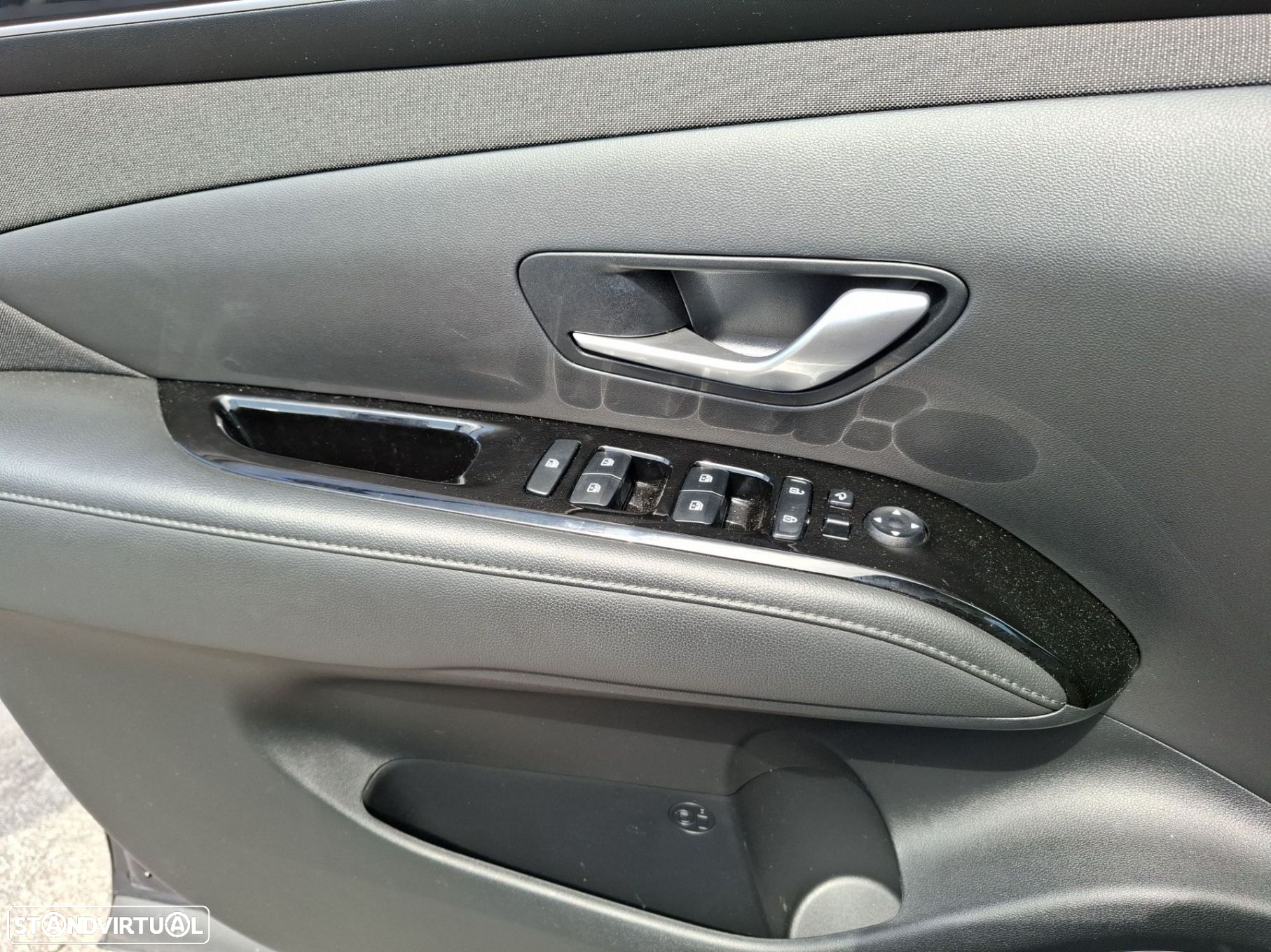 Hyundai Tucson 1.6 T-GDI HEV Vanguard - 19
