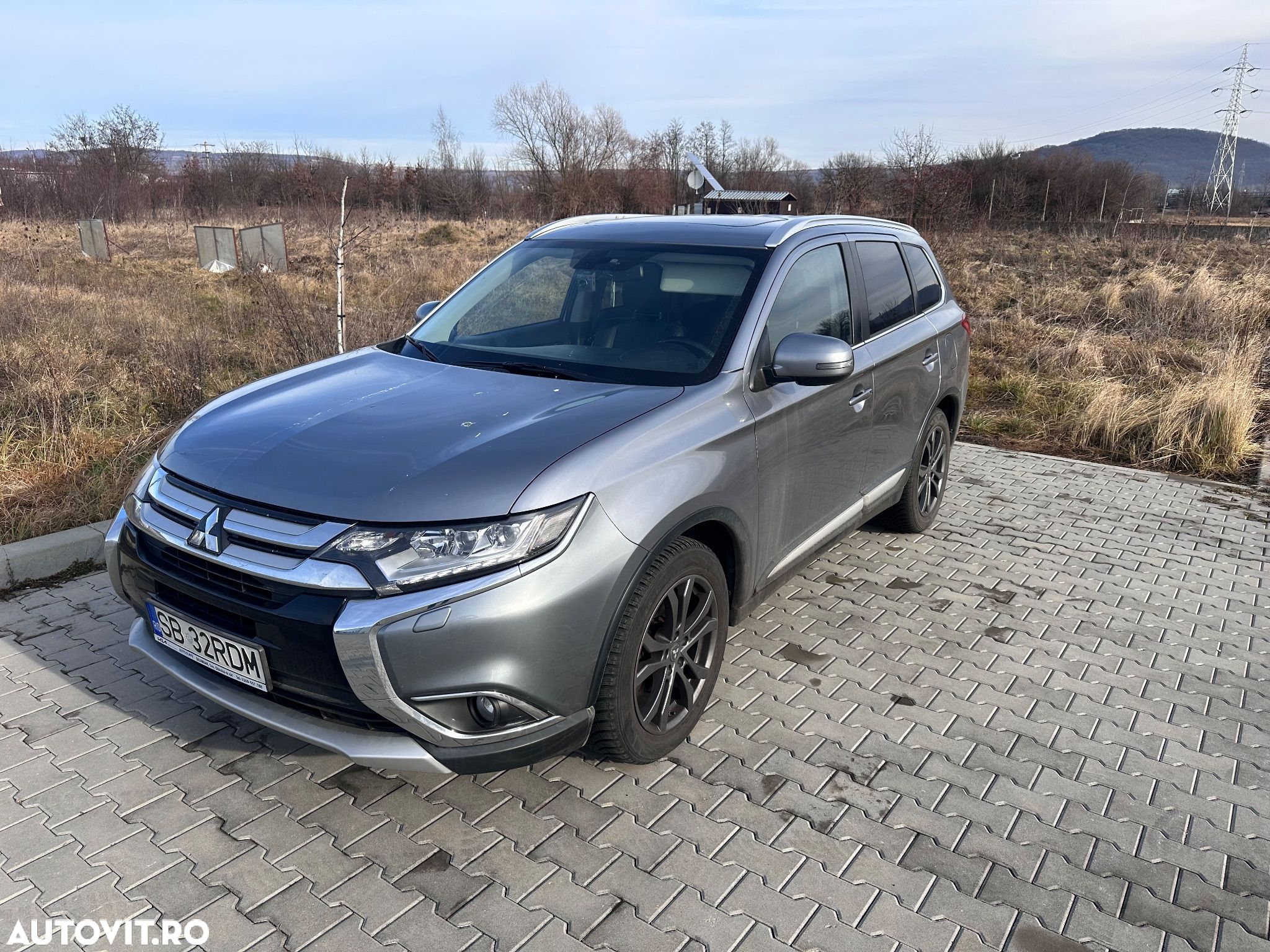 Mitsubishi Outlander 2.2 DI-D AWD A/T Instyle S62 - 1