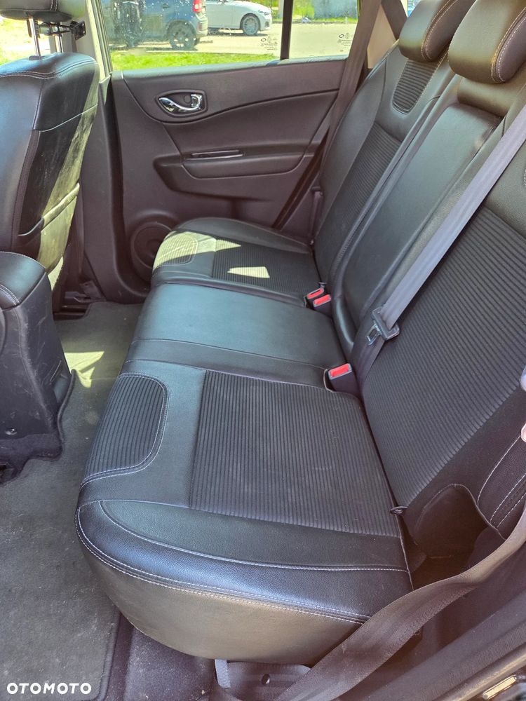 Renault Koleos dCi 150 FAP 4x4 Bose Edition - 10