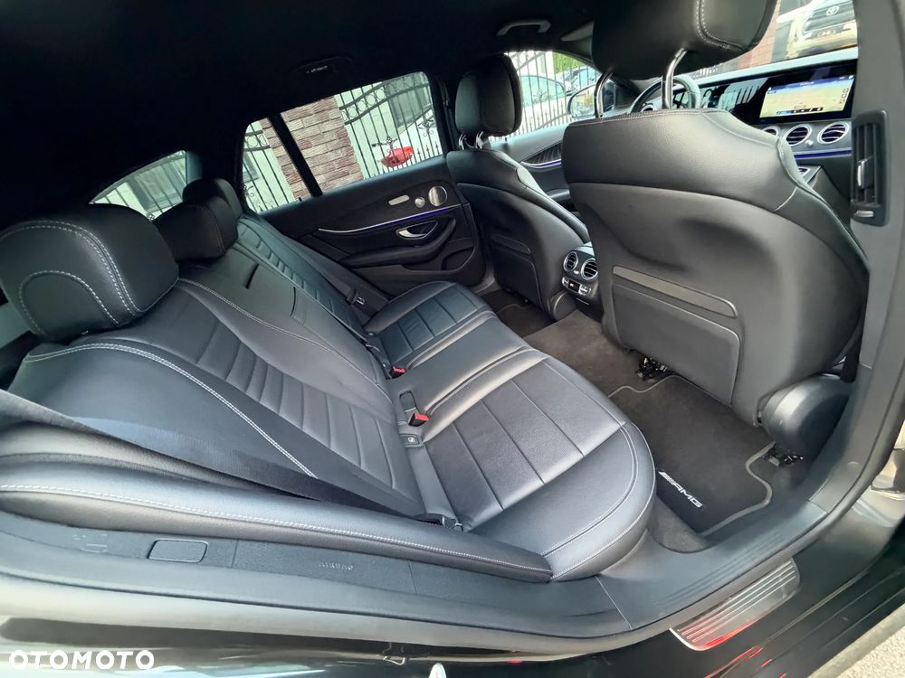 Mercedes-Benz Klasa E 220 d 4-Matic AMG - 33