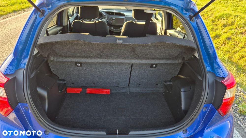 Toyota Yaris Hybrid 100 Premium - 21