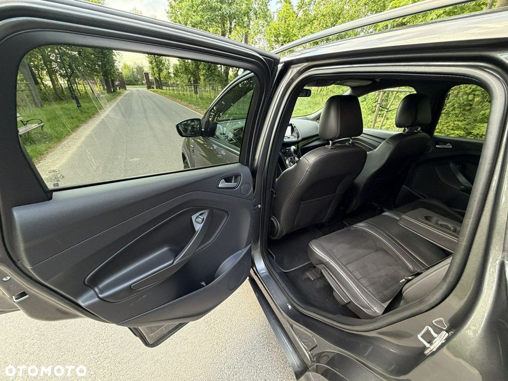 Ford Kuga - 22