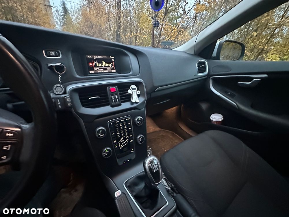 Volvo V40 - 12