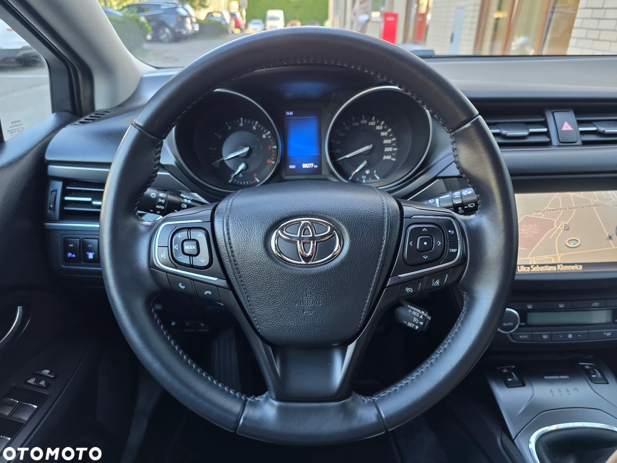 Toyota Avensis 1.8 Prestige - 29