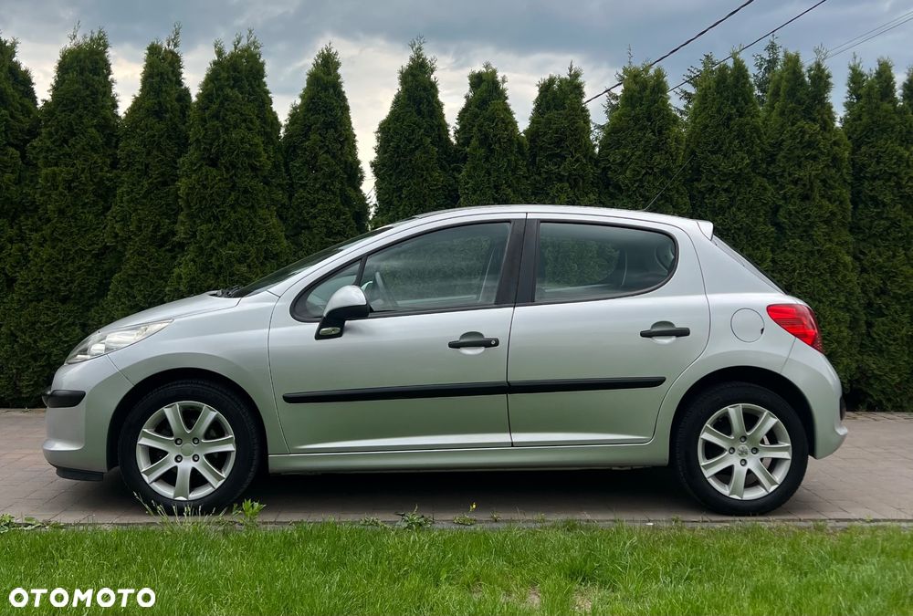 Peugeot 207 1.4 Presence - 4