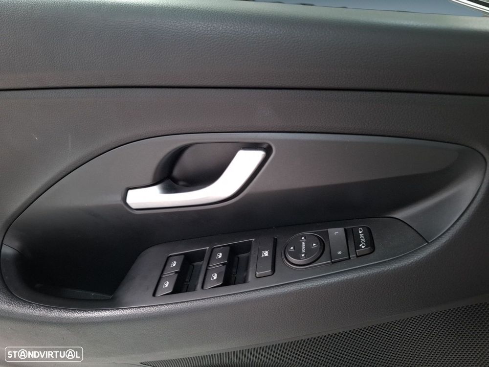 Hyundai i30 1.0 T-GDI Style Plus - 23