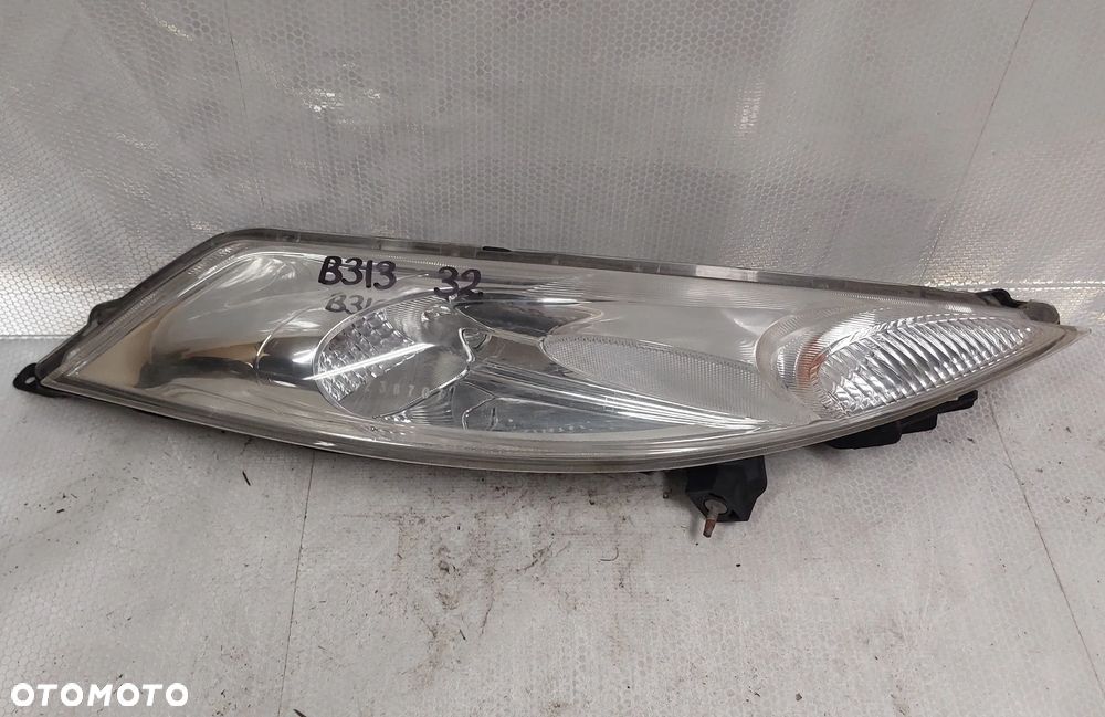 .  LAMPA PRZOD PRZEDNIA PRAWA NISSAN JUKE - 1