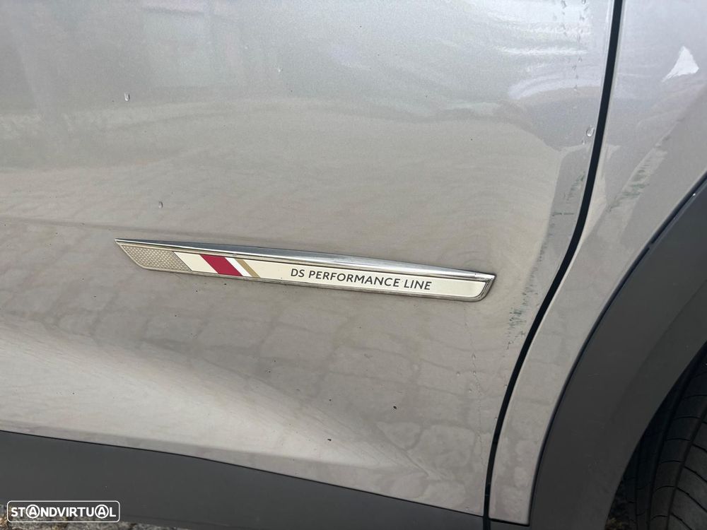 DS DS7 Crossback - 12