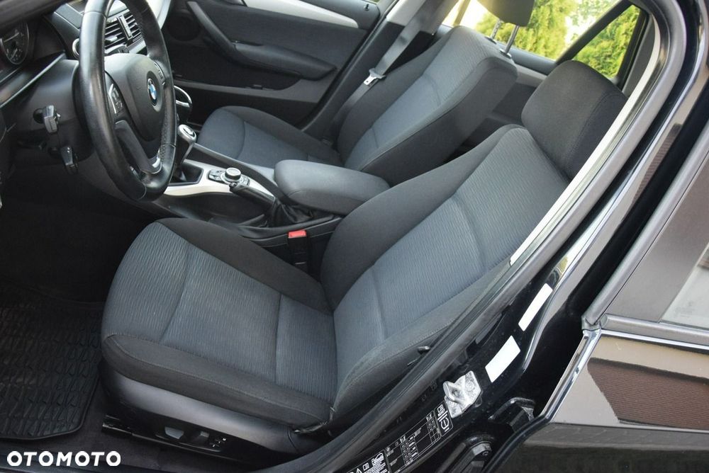 BMW X1 xDrive18d - 31