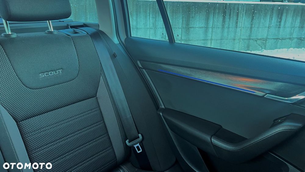 Skoda Octavia 1.8 TSI 4x4 DSG Scout - 26