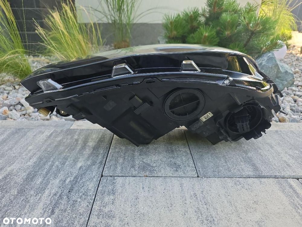 VW GOLF 8 VIII 5H1 R Lampa lewa przód Full Led Matrix IQ 5H1941059C Czarna - 8