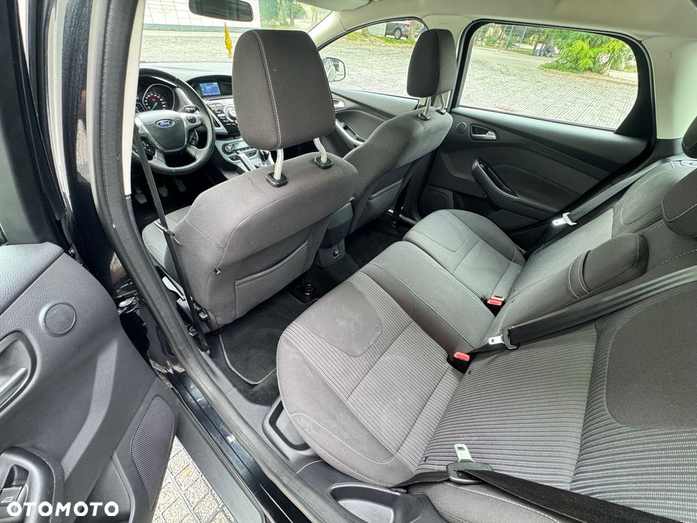 Ford Focus 1.6 EcoBoost Titanium - 34