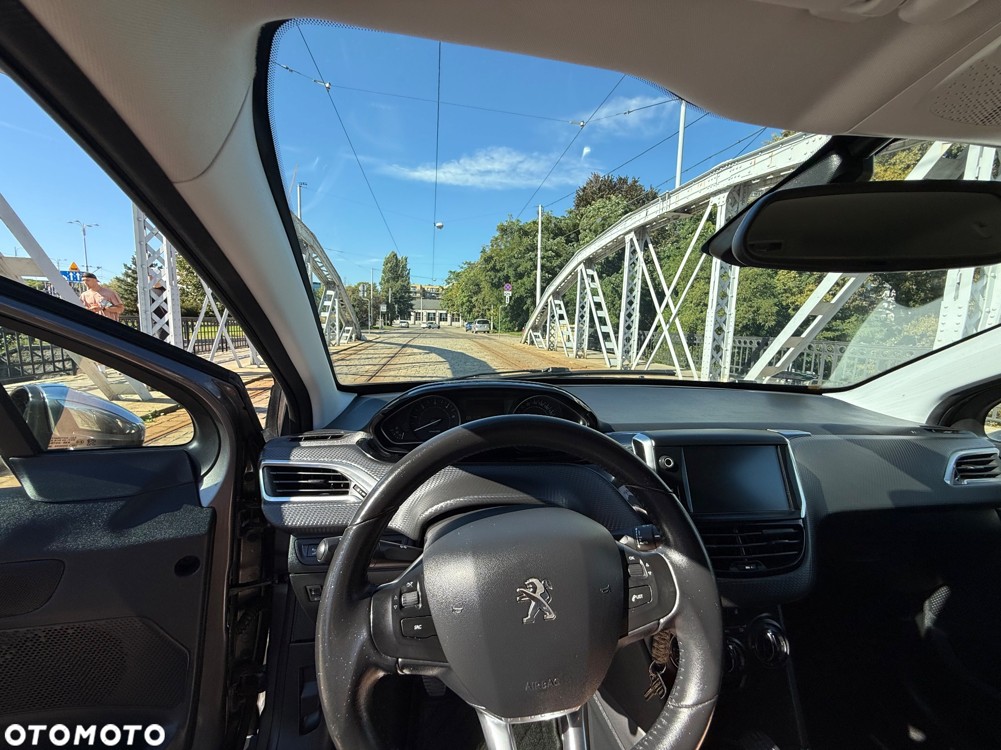 Peugeot 2008 1.6 BlueHDi Style - 30