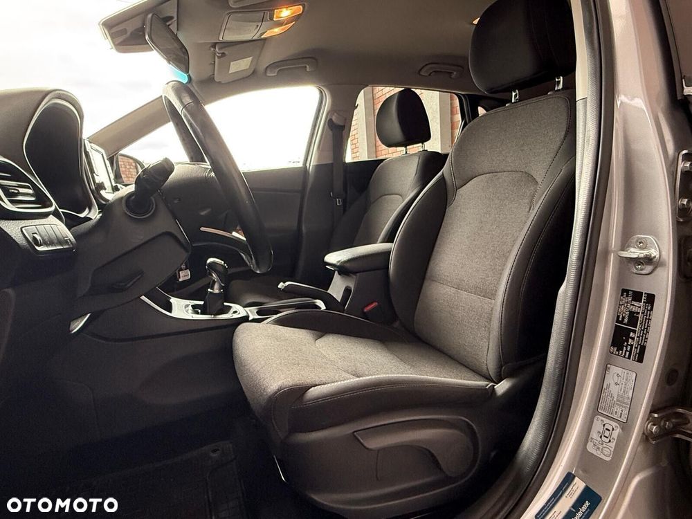 Hyundai i30 - 11