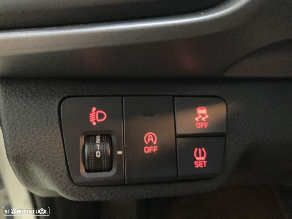 Kia Stonic 1.2 MPi Dynamic - 15