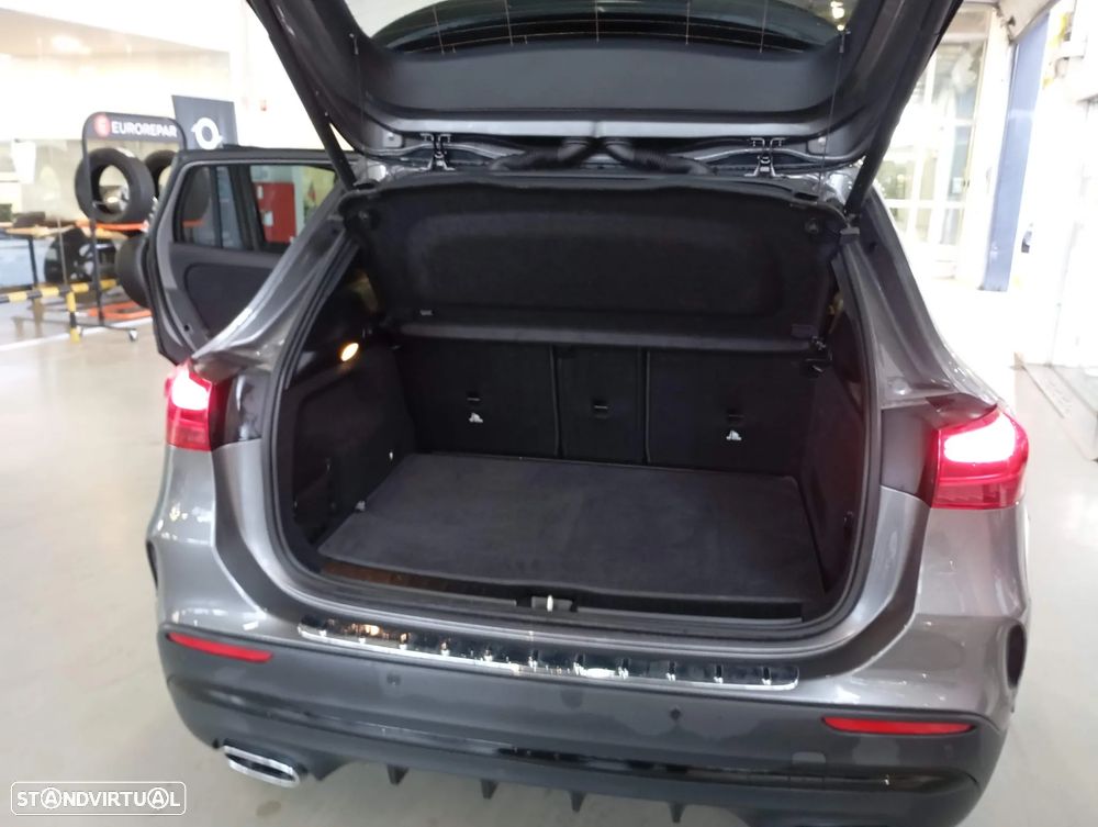 Mercedes-Benz GLA 180 d AMG Line - 10