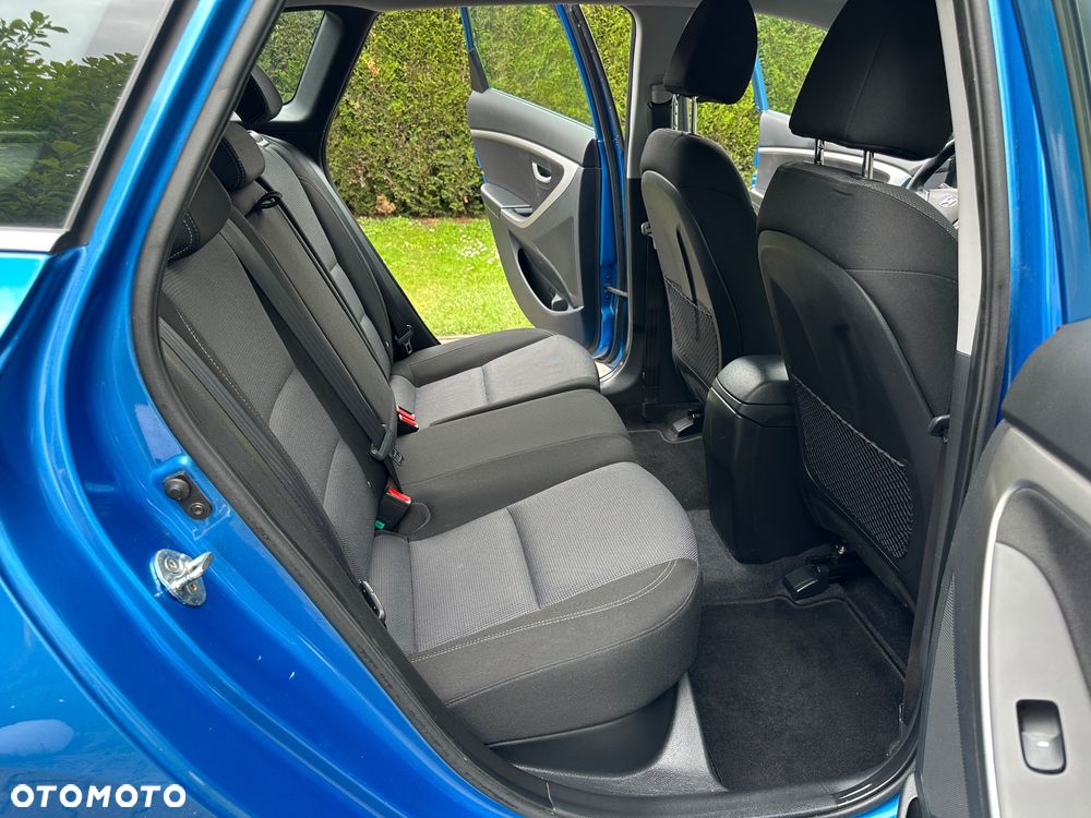 Hyundai i30 Kombi 1.6 GDi DCT Premium - 22