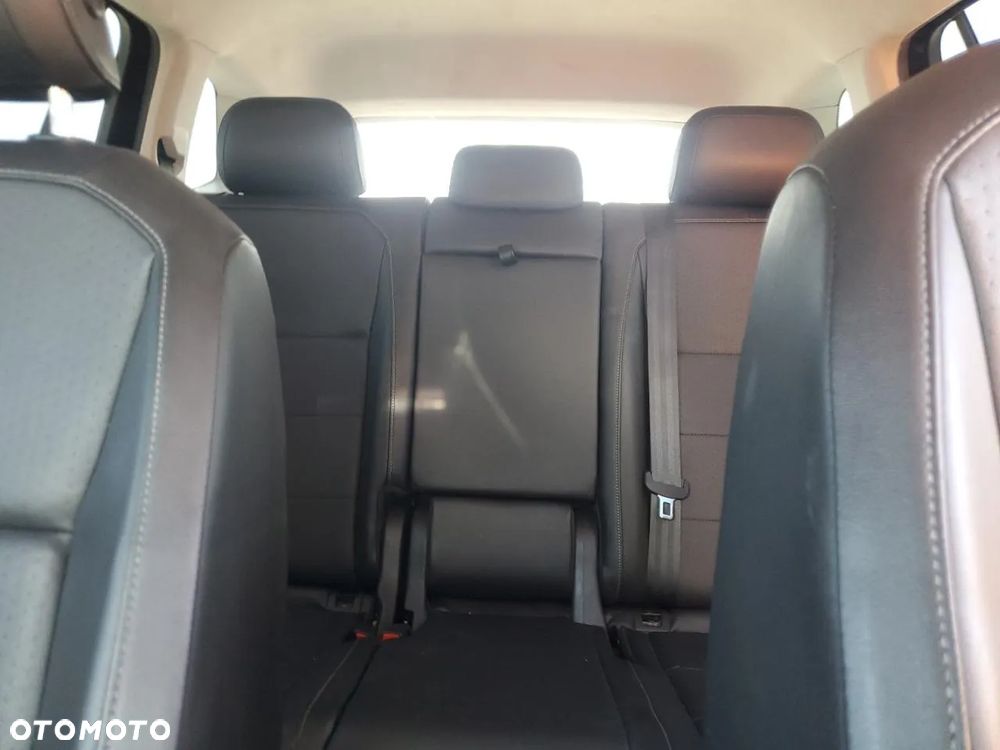 Volkswagen Tiguan - 9
