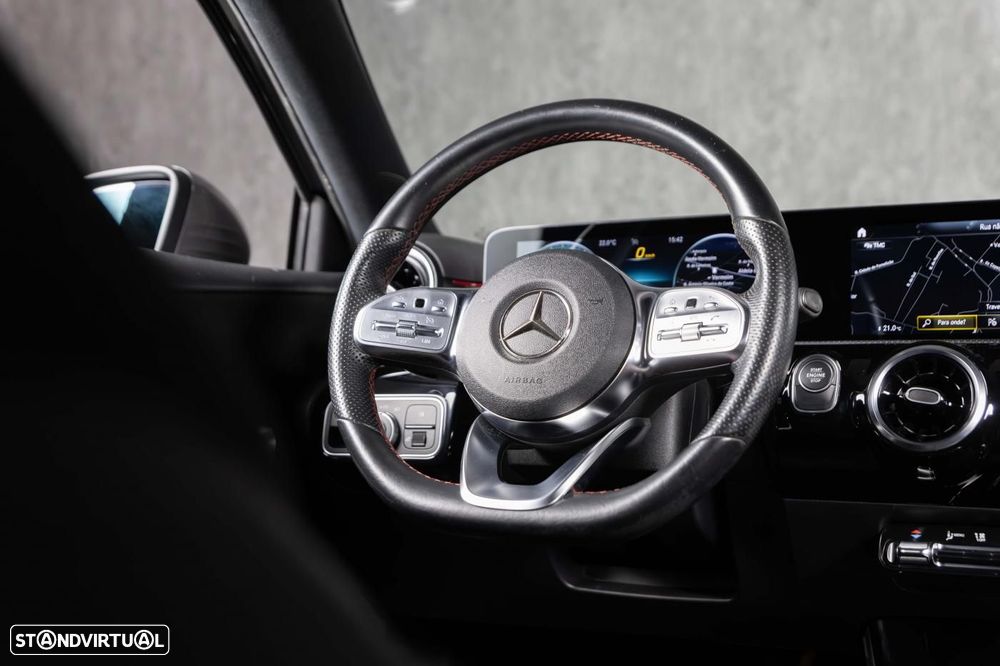 Mercedes-Benz A 250 e 8G-DCT AMG Line - 48