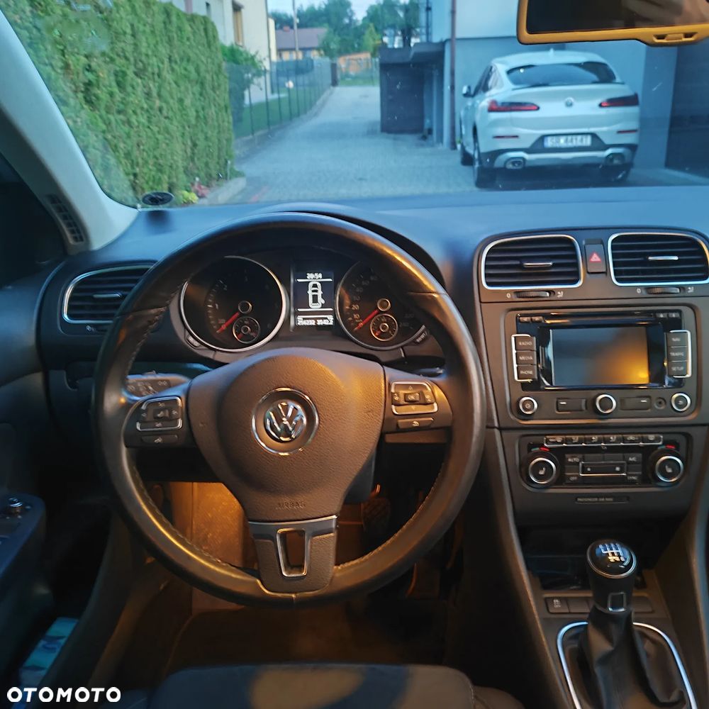 Volkswagen Golf 2.0 TDI DPF Highline - 9