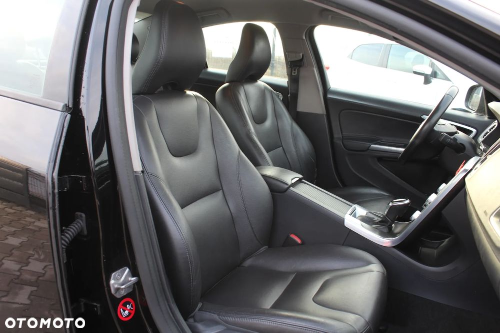 Volvo S60 T5 Geartronic Summum - 22