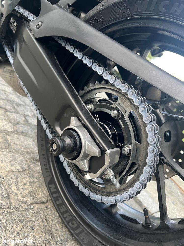 Yamaha MT - 4