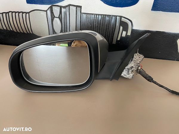 Oglinda stanga cu bec si rabatare Volvo V60 2012 30799199 31402597 - 1