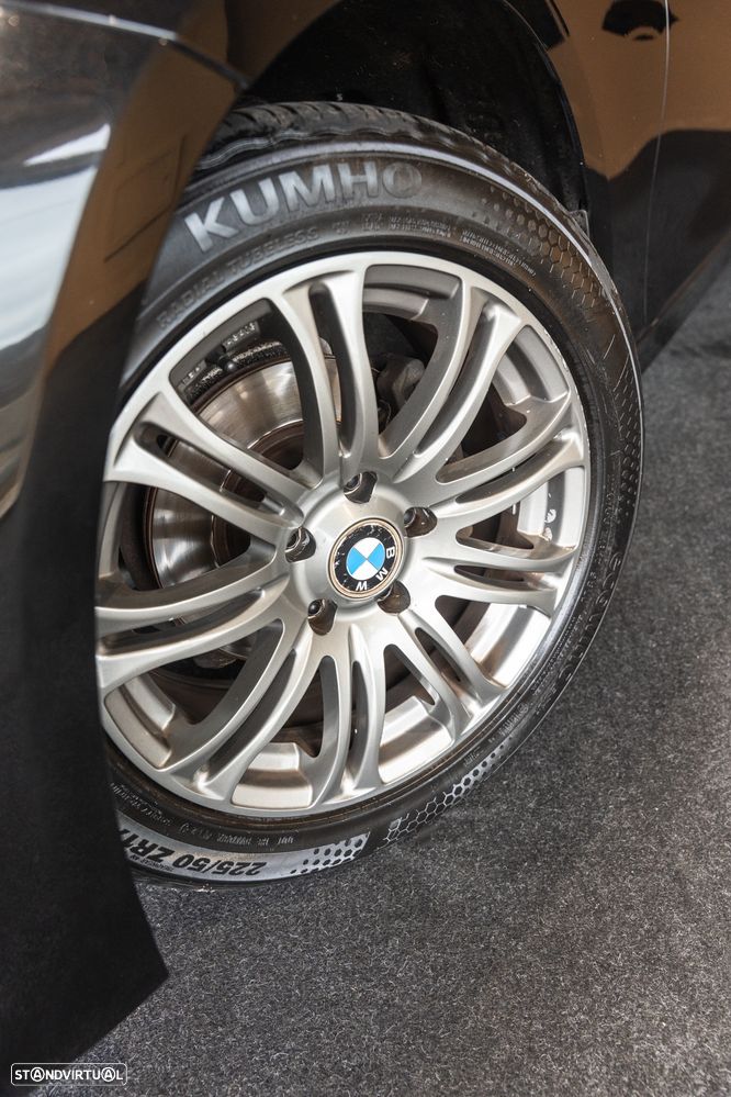 BMW 318 d Aut. Sport Line - 20