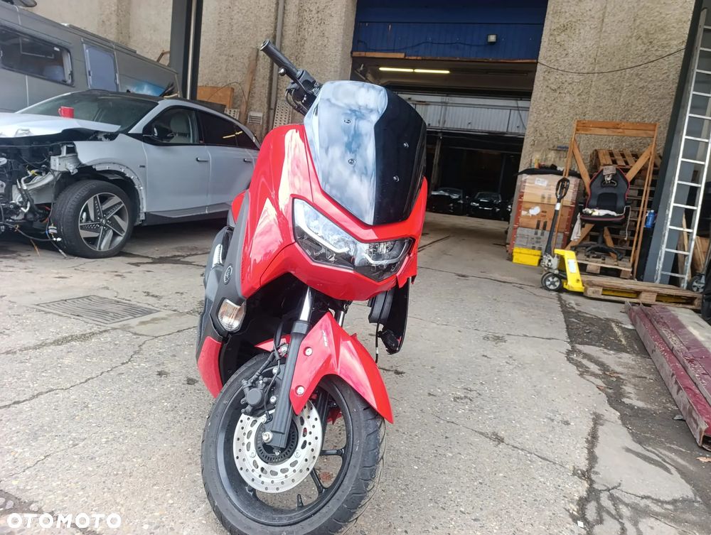 Yamaha NMAX - 14