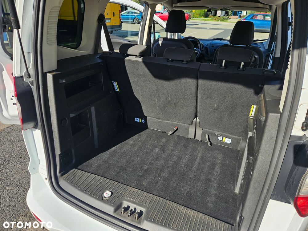 Ford Tourneo Courier ver-1-5-tdci-trend - 15
