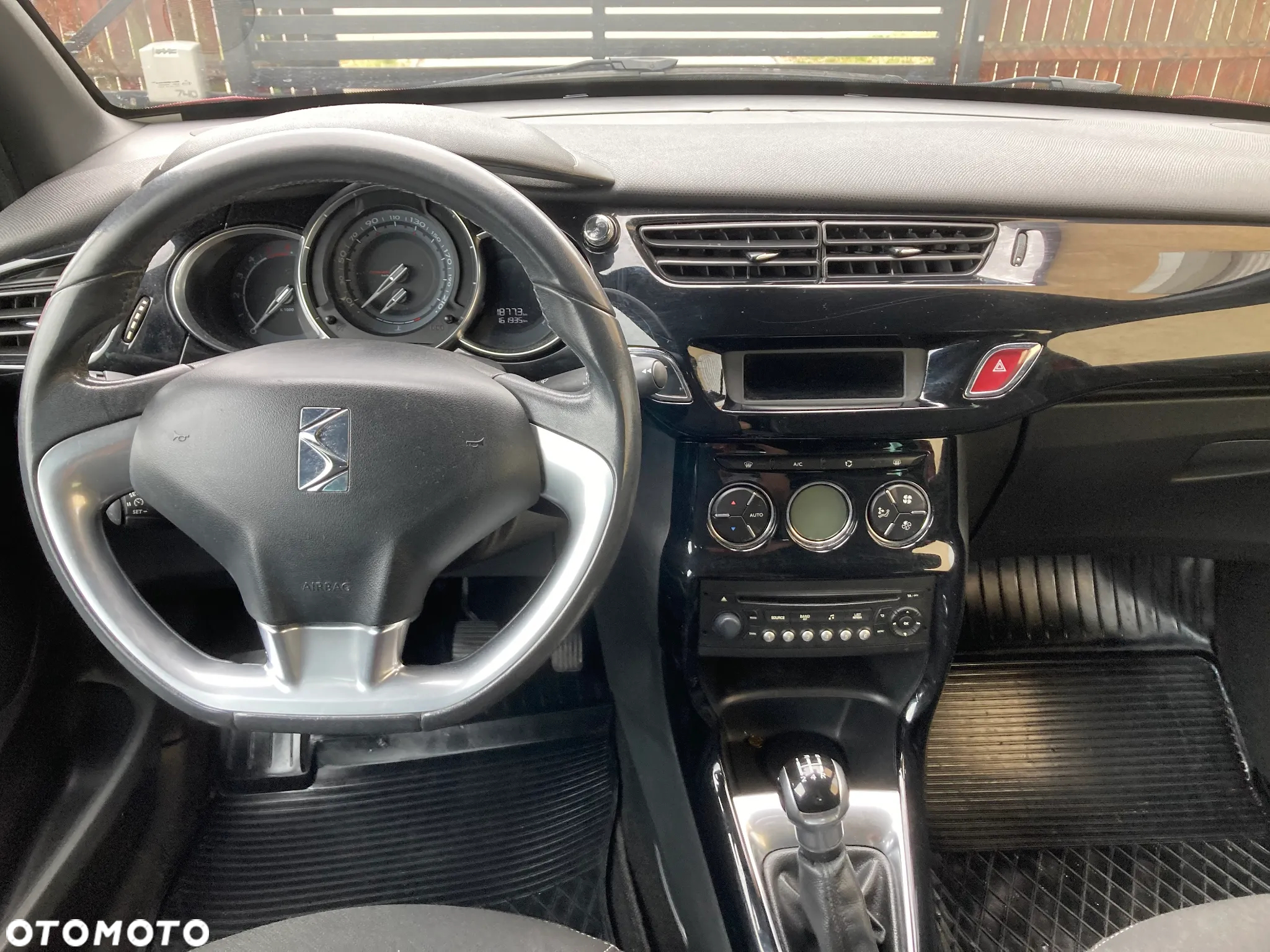Citroën DS3 1.6 HDi 99g SoChic - 7